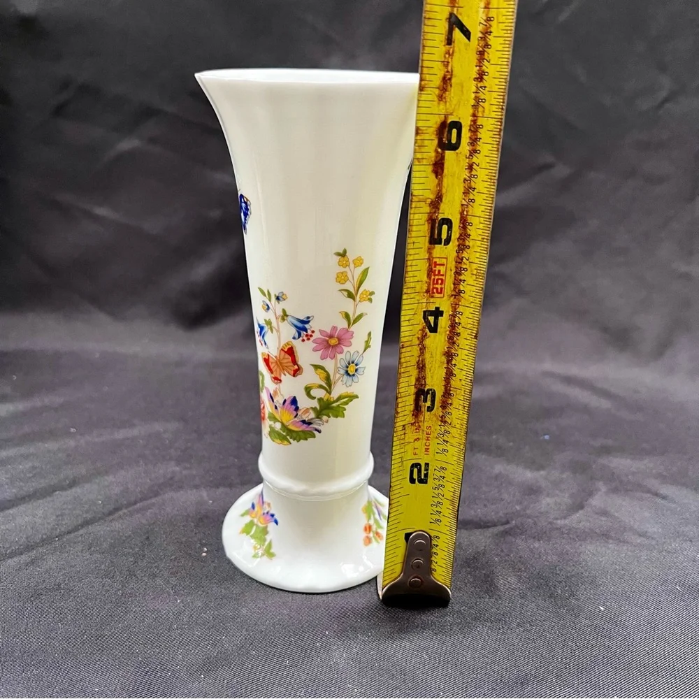 AYNSLEY BONE CHINA Cottage Garden Butterfly Vase Made‎ In England Porcelain 6.5” - Picture 6 of 6